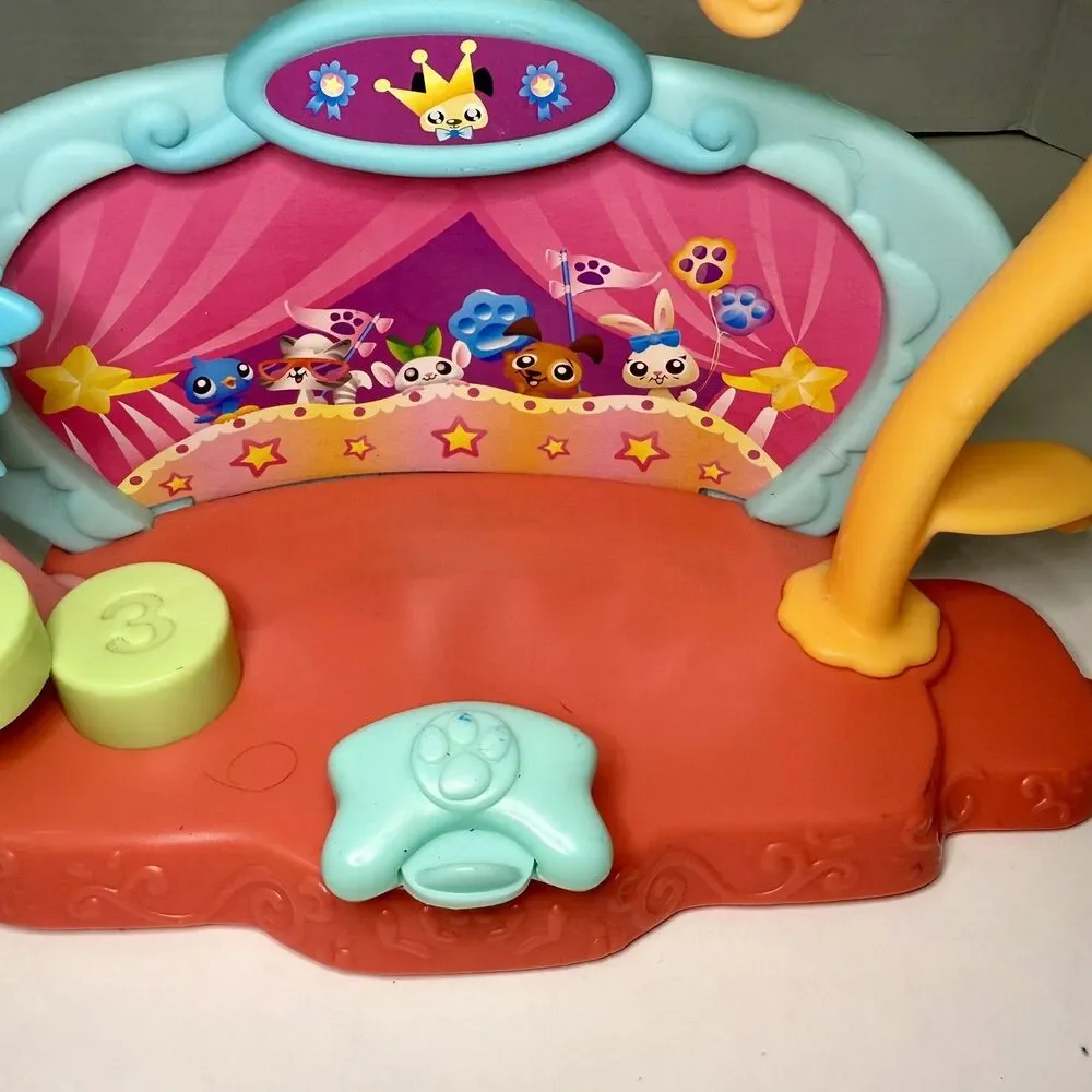 Littlest Pet Shop Tricks N Talents Talent Show Stage Playset 2006 Hasbro LPS